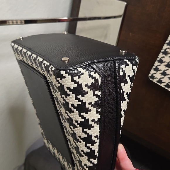 KATE SPADE SET! Blk & White Houndstooth Darcy Bucket Bag and NWT matching Wallet - Picture 2 of 12